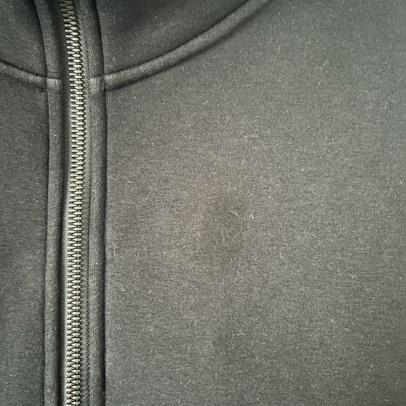 Lululemon Quarter Zip. - Picture 2 of 5